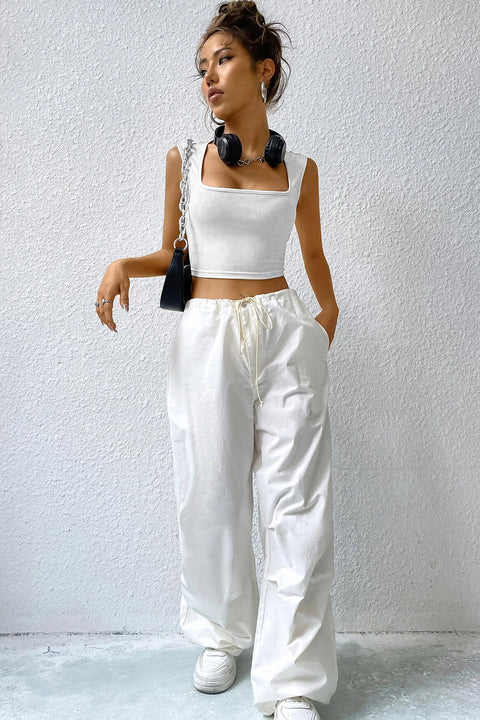 Kadın Beyaz Kare Yaka Kalınlaşan Omuz Detaylı Crop Top Bluz - görsel 4